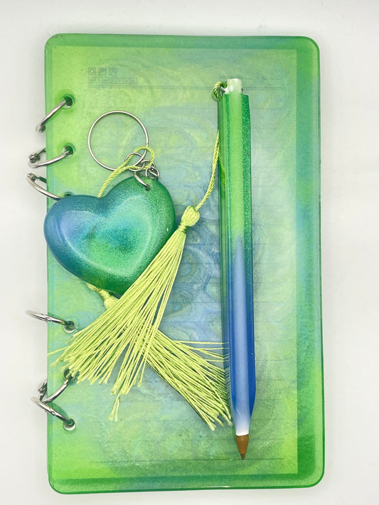 Set Scrittura "Ocean Breeze" – Taccuino A6 Ricaricabile in Resina "Marble Lime & Cobalt"