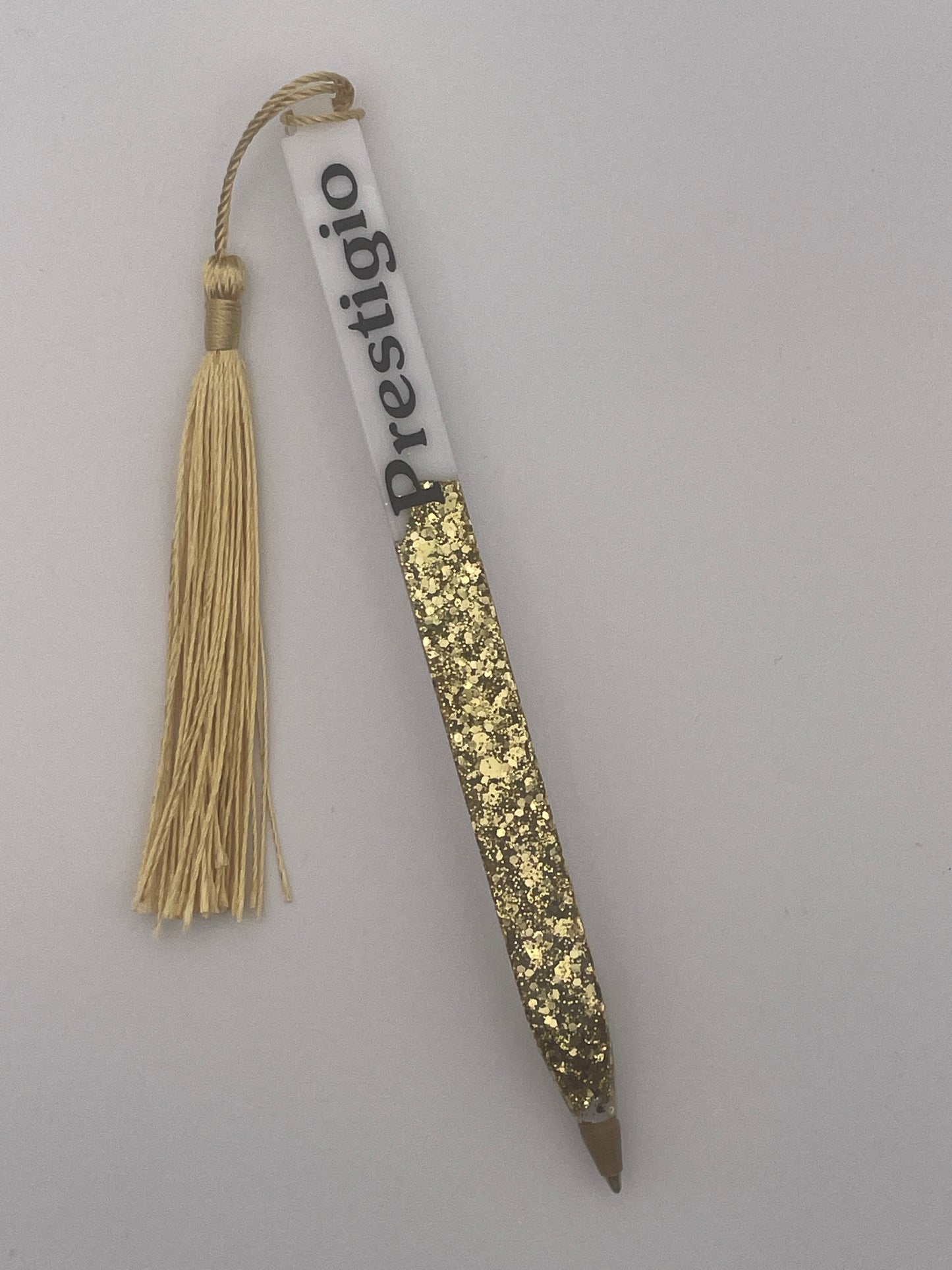 Set "Prestigio" - Segnalibro e penna in resina con glitter oro.
