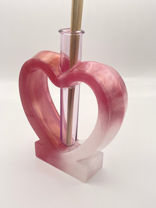 Porta Essenze Cuore in Resina Rosa e Bianca Sfumata | Diffusore Fatto a Mano