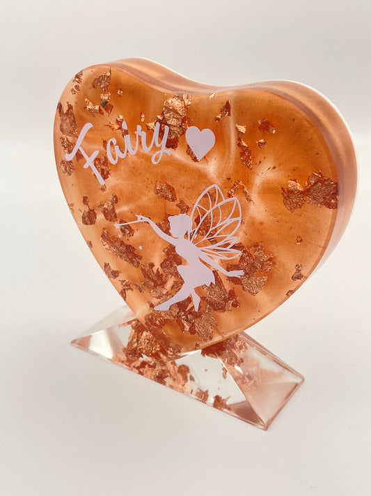 Cuore in Resina con Finitura Havana e Scritta Personalizzata 'Fairy'