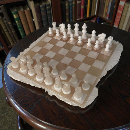 Scacchiera Scultura "Topografia Fluida" – Opera 3D in Resina ad Alto Spessore (5cm)