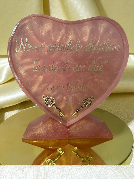 Cuore in Resina "Rose Gold" con Chiavi Antiche – Dedica: "Non è possibile dividere..."